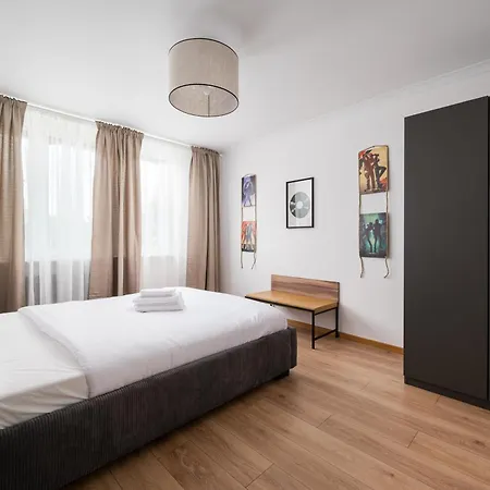 Ochota Classy By Bookinghost Apartamento *